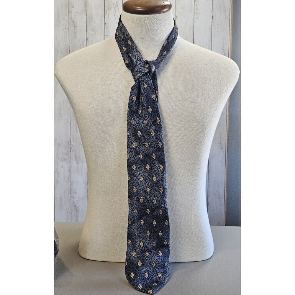 Joseph Abboud Silk Blue Tie Tan Diamonds Men Necktie 58 x 4 Please Read